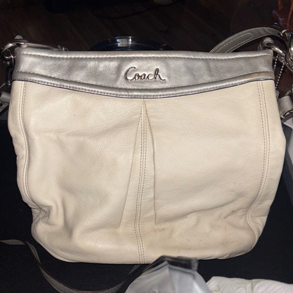 Coach Women's Shoulder Bag in Cream and Silver